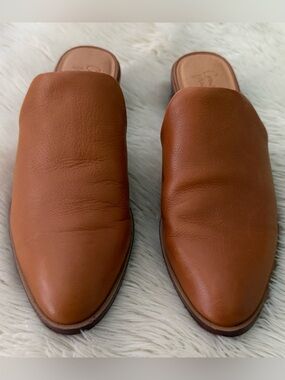 Crown Vintage Brown Leather Slip-On mules for Women